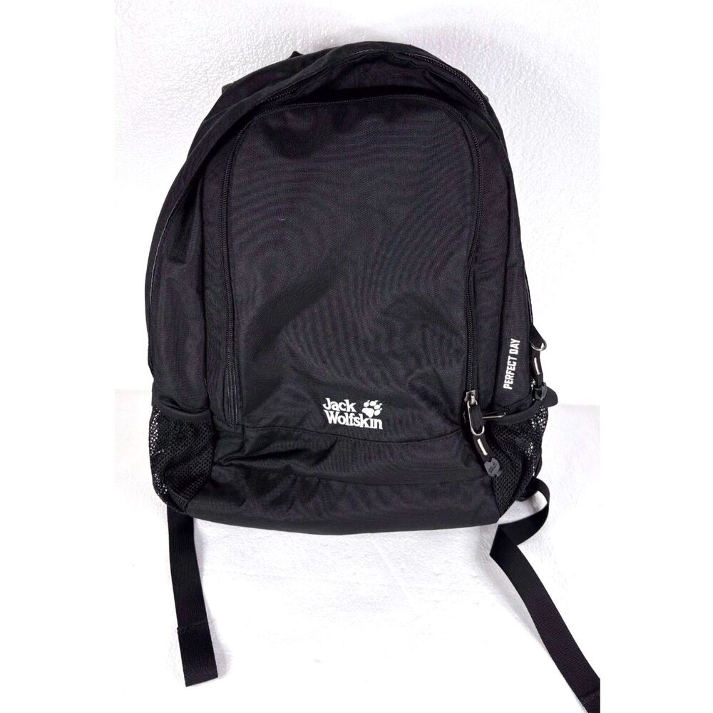 Jack Wolfskin Perfect Day Backpack Black Padded Straps and Back Multiple Pockets